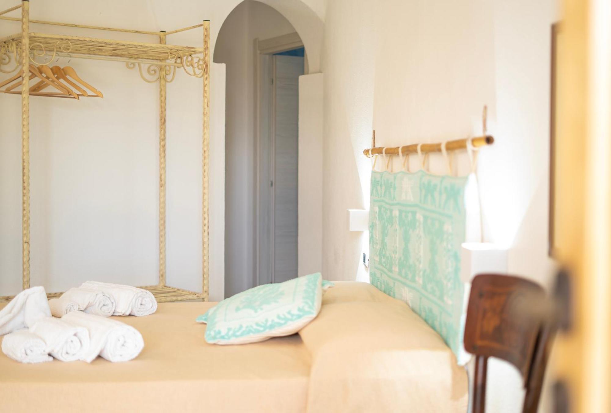 Hotel Essenza Di Mirto لا كاليتا المظهر الخارجي الصورة
